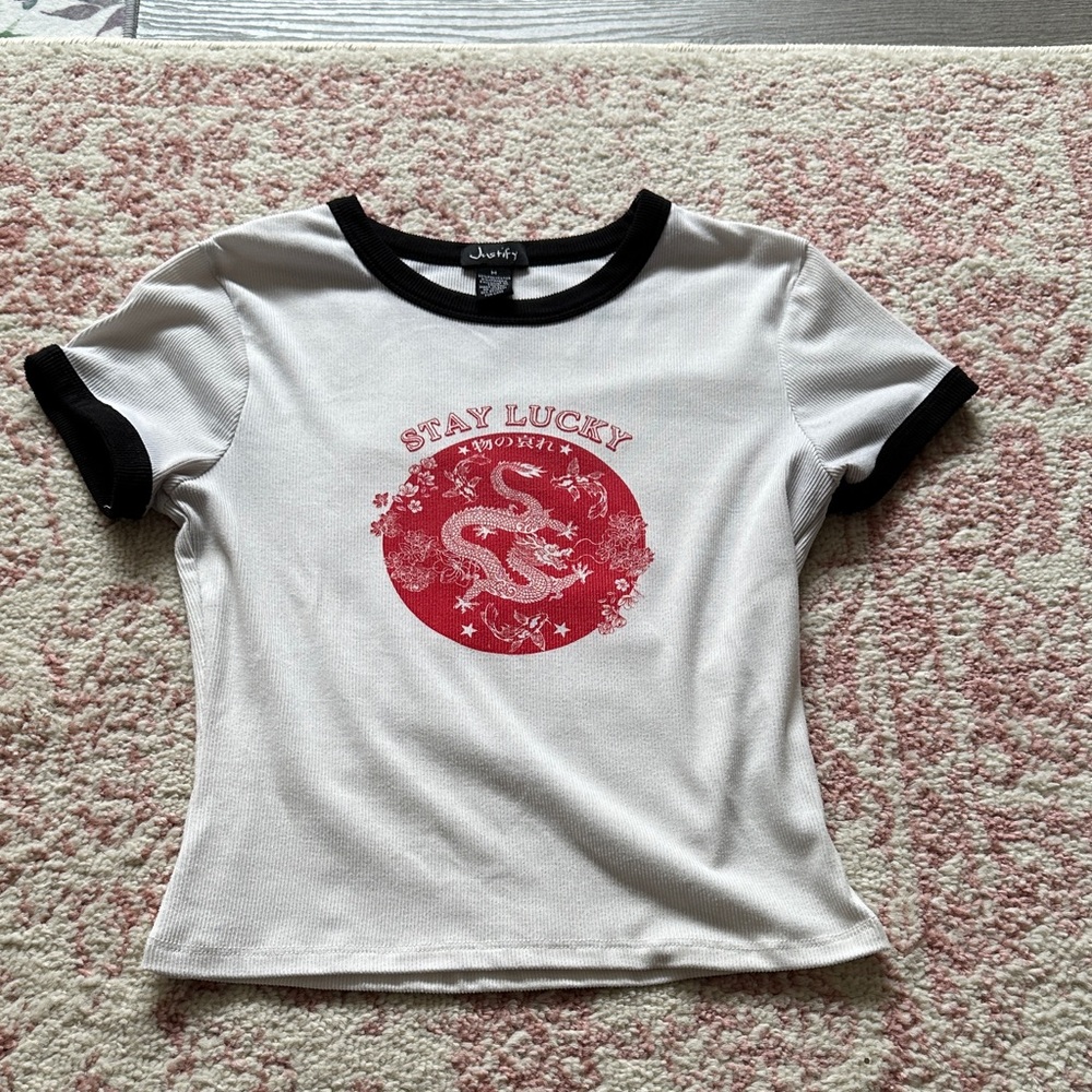 Justify White Top with Black Trim